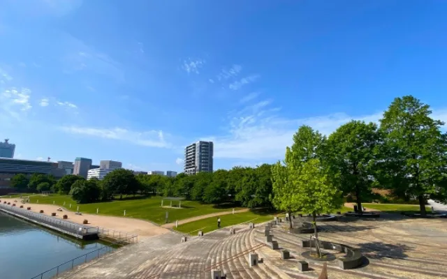 パパ活 富山 男性 環水公園スターバックス
